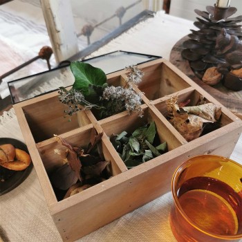 Ambiance déco Boite de thé en bois avec 6 compartiments