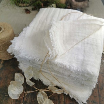 Ambiance déco Serviette de table en gaze de coton blanche avec frange