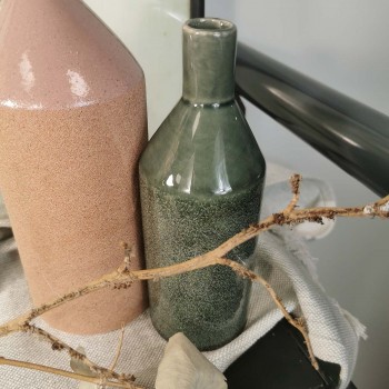 Composition Vase soliflore en grès émaillé vert