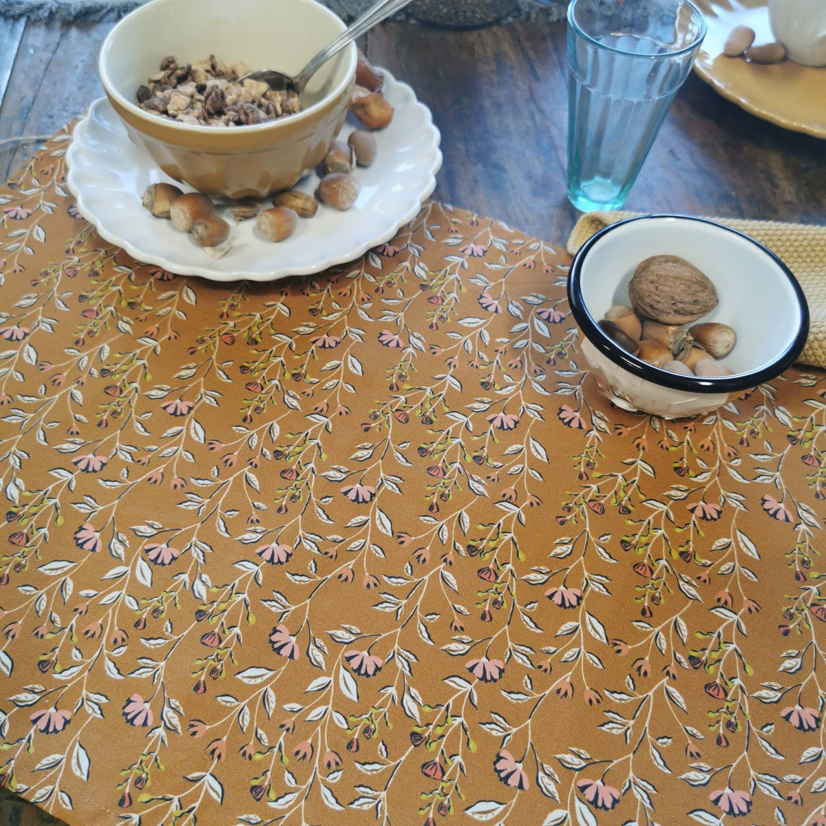 Composition grand set en coton marron motifs fleurs